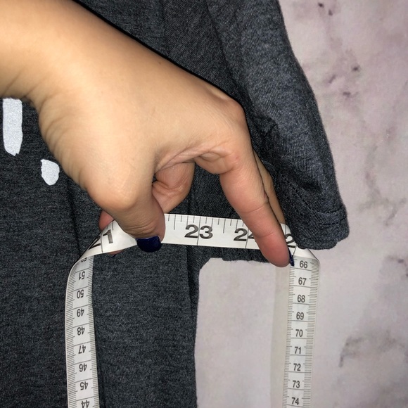 Cute Silly Graphic Tee XL - Picture 5 of 6